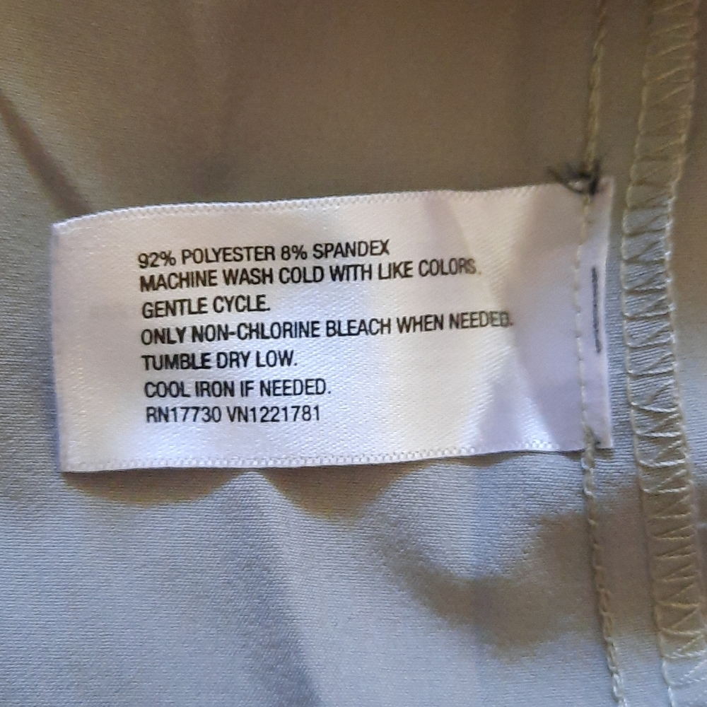 Colorblocked Liz Lange Target Maternity Dress - Picture 3 of 4